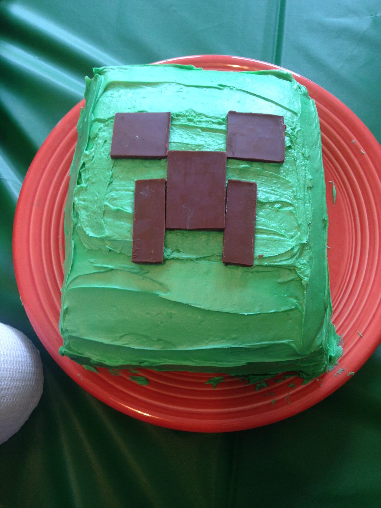 The Slacker Mom S Guide To Throwing A Minecraft Birthday Party